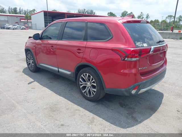JA4AD2A36JZ051233 Mitsubishi Outlander Es