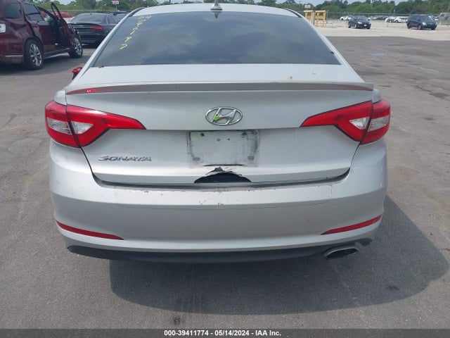 Hyundai SONATA SE 2015 5NPE24AF5FH164947 Image 6