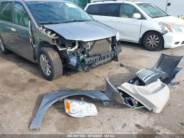 2C4RC1BG5GR173737 Chrysler Town & Country Touring