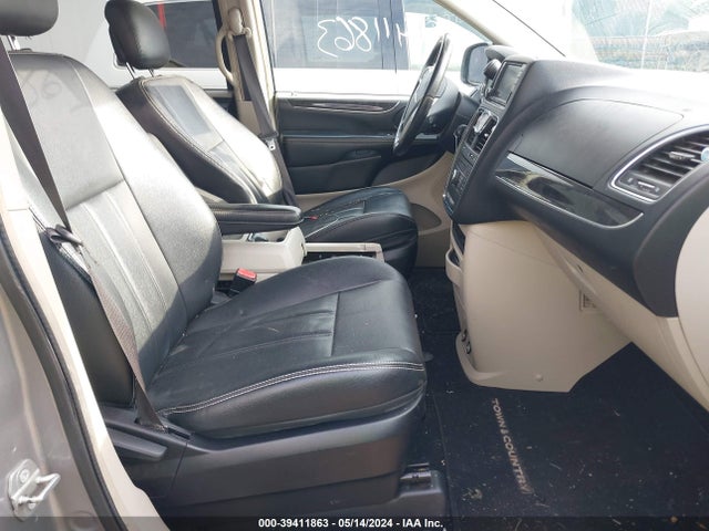 2C4RC1BG5GR173737 Chrysler Town & Country Touring