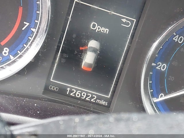 Toyota COROLLA SE 2017 5YFBURHE6HP723628 Image 16