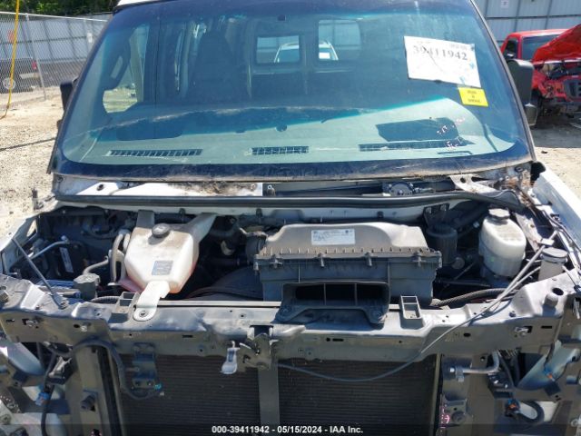 1GCWGAFP8K1315965 Chevrolet Express 2500 Work Van