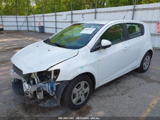 Chevrolet Sonic Ls Auto 2014 1G1JA6SH3E4141175 Image 2