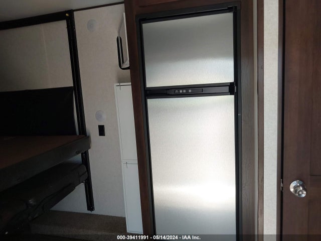 39411991 :رقم المزاد ، 1UJBJSBJ7L1V10061 vin ، 2020 Jayco Other مزاد بيع