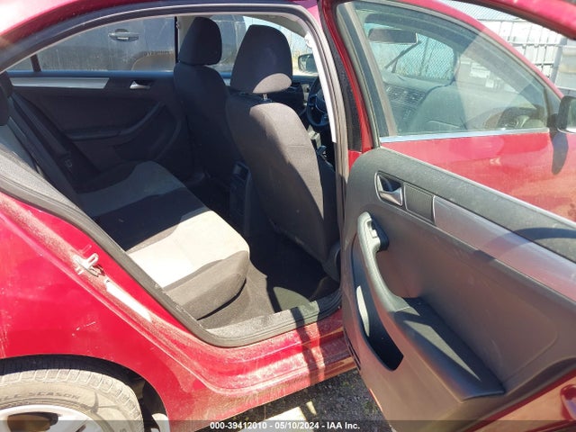 3VW2B7AJ5HM229864 Volkswagen Jetta 1.4t S