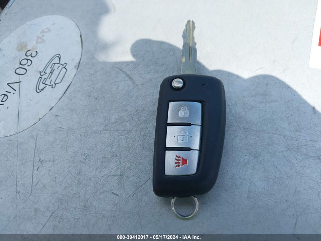 Nissan ROGUE S 2017 KNMAT2MT2HP569382 Image 11