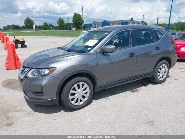 Nissan ROGUE S 2017 KNMAT2MT2HP569382 Image 2