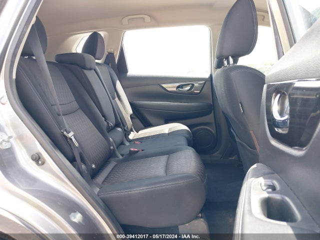 Nissan ROGUE S 2017 KNMAT2MT2HP569382 Image 8