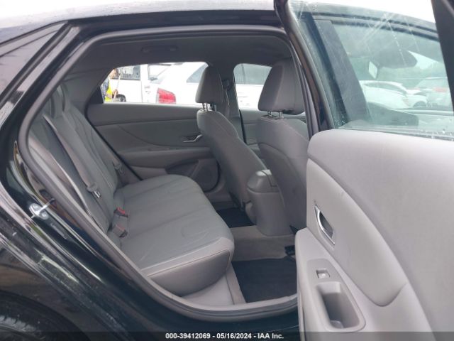 5NPLS4AG5PH117693 Hyundai ELANTRA SEL