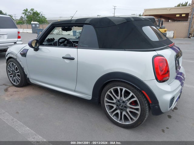 2017 MINI CONVERTIBLE WMWWH9C55H3A78086 Photo 2
