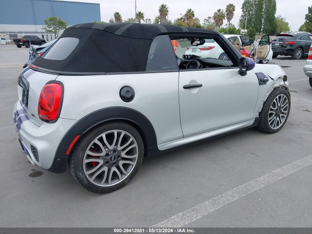 2017 MINI CONVERTIBLE WMWWH9C55H3A78086 Photo 3
