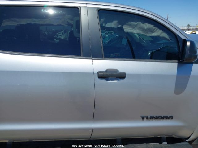 5TFEM5F18HX111325 Toyota Tundra Sr5 4.6l V8