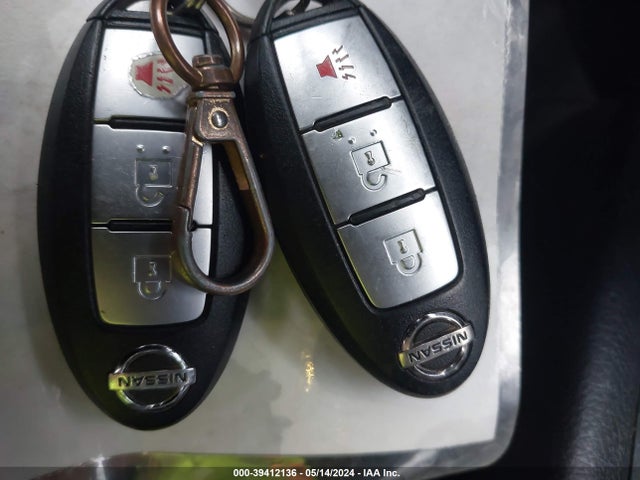 Nissan ROGUE SV 2015 5N1AT2MT3FC891156 Image 11