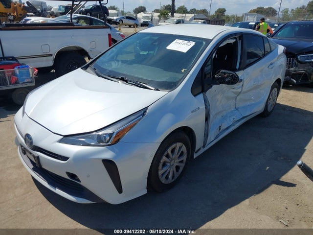 Toyota Prius Le 2021 JTDKAMFUXM3137815 Image 2