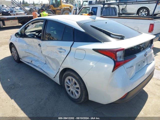 Toyota Prius Le 2021 JTDKAMFUXM3137815 Image 3