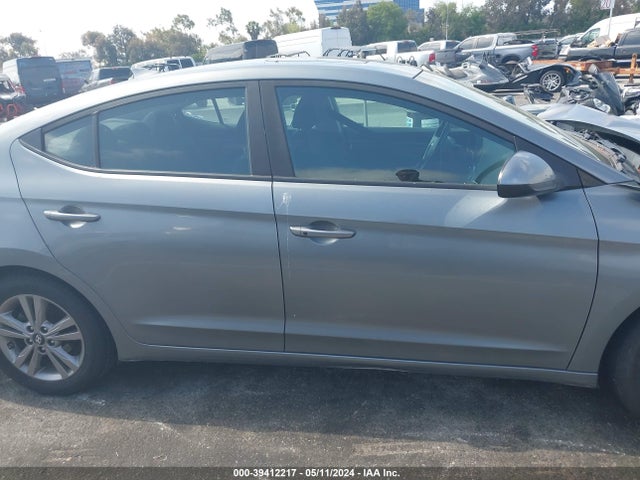 Hyundai Elantra Value Edition 2018 KMHD84LF2JU469467 Image 13