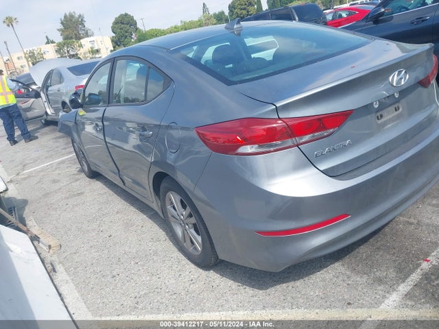 Hyundai Elantra Value Edition 2018 KMHD84LF2JU469467 Image 3