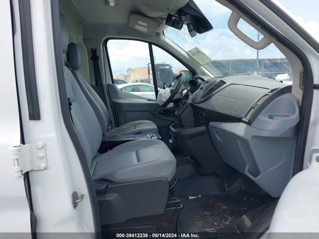 Ford Transit-150 2018 1FTYE1ZM6JKA81642 Image 5