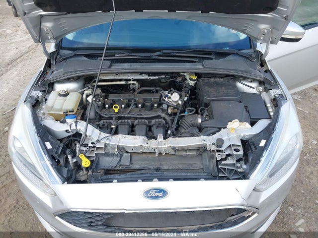 Ford FOCUS SE 2016 1FADP3F23GL355251 Image 10
