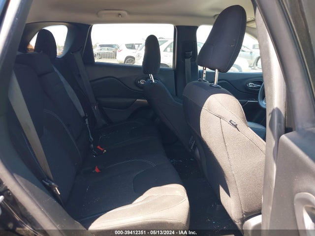 1C4PJMCB5KD316795 Jeep Cherokee Latitude 4x4