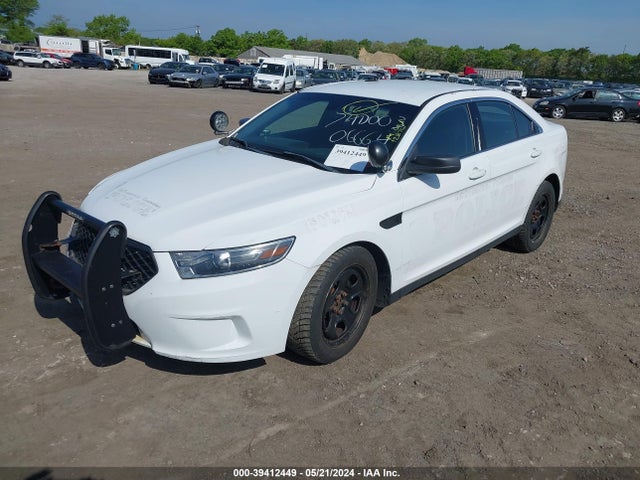 Ford Police Interceptor 2017 1FAHP2MKXHG106664 Image 2