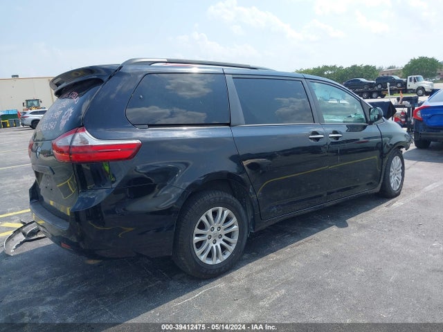 Toyota Sienna Xle 8 Passenger 2015 5TDYK3DC2FS535758 Image 4