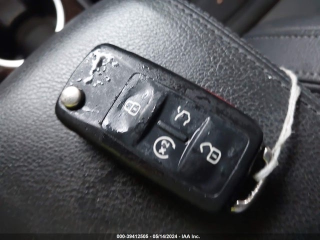 1VWCT7A39FC041236 Volkswagen Passat 1.8t Sel Premium