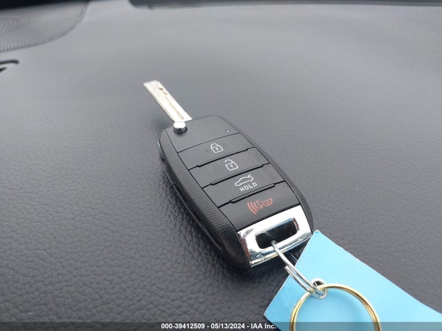 KIA Optima Lx 2015 KNAGM4A7XF5597463 Image 11