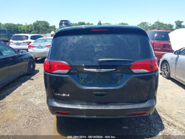 2C4RC1CG4NR230375 Chrysler Voyager Lx