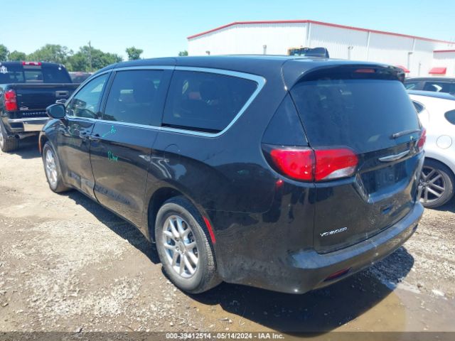2C4RC1CG4NR230375 Chrysler Voyager Lx