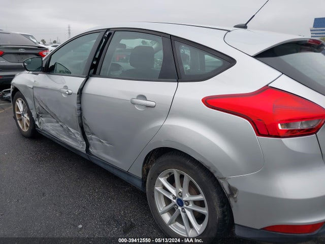 Ford FOCUS SE 2015 1FADP3K28FL288845 Image 18