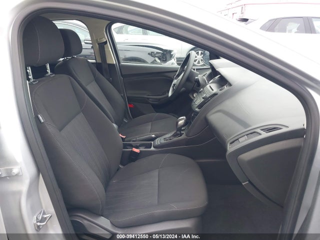 Ford FOCUS SE 2015 1FADP3K28FL288845 Image 5