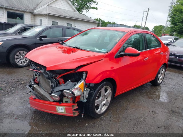 Chevrolet Sonic Ltz Auto 2015 1G1JE5SB6F4211845 Image 2