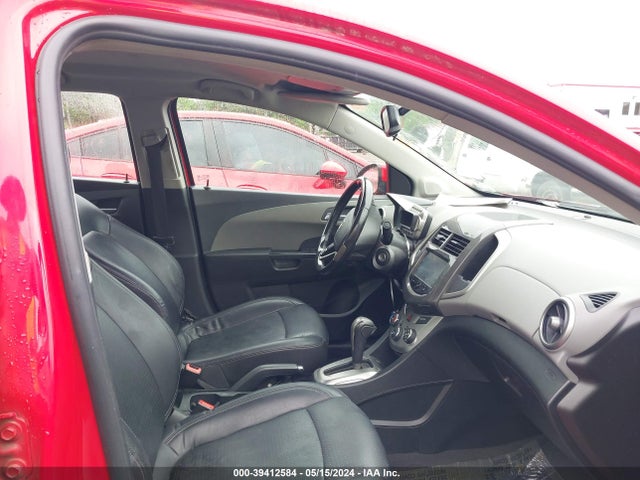 Chevrolet Sonic Ltz Auto 2015 1G1JE5SB6F4211845 Image 5