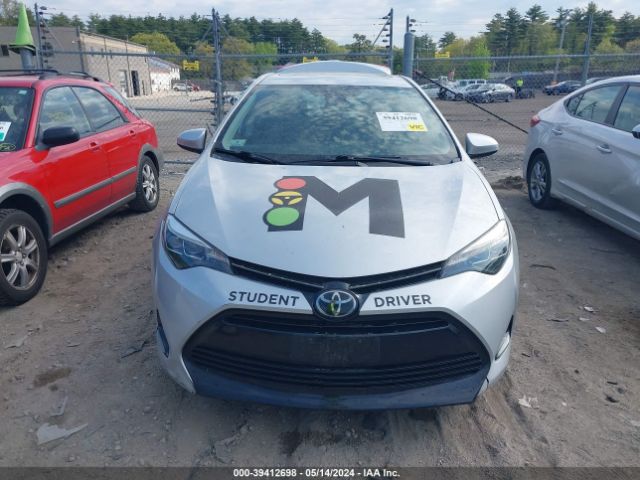 2T1BURHE6JC059725 Toyota Corolla Xle