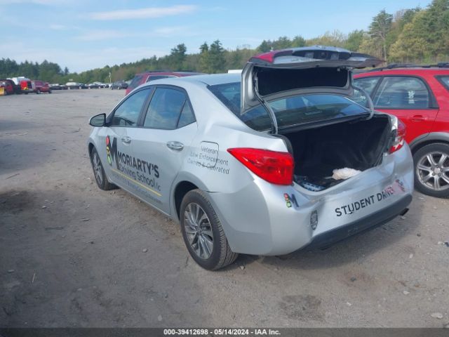 2T1BURHE6JC059725 Toyota Corolla Xle
