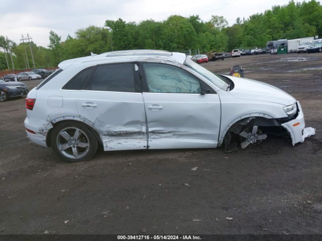 WA1EFCFS0FR013148 Audi Q3 2.0t Premium Plus
