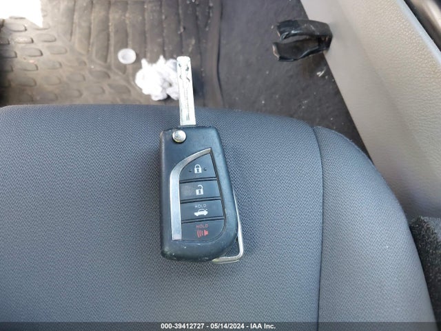 Toyota CAMRY LE 2020 4T1C11AK0LU393233 Image 11
