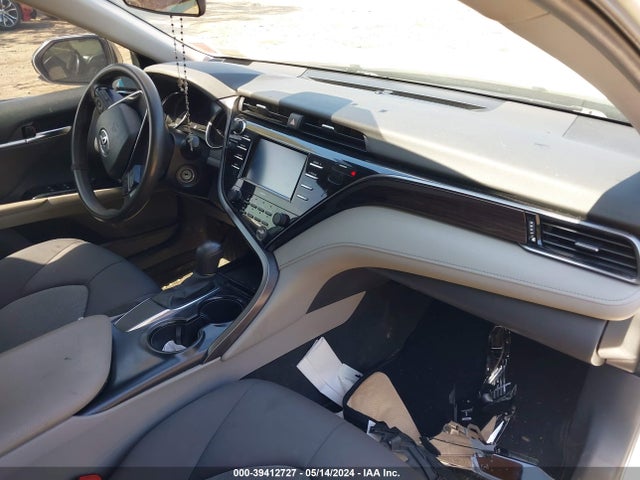 Toyota CAMRY LE 2020 4T1C11AK0LU393233 Image 5