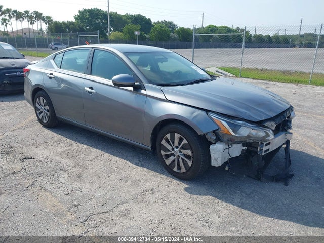 2019 1N4BL4BV3KC120575 main image