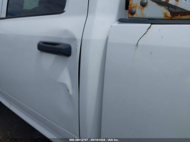 3C6UR5HJ2JG144560 RAM 2500 Tradesman  4x4 8' Box