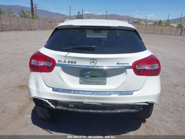 WDCTG4GB9JJ422720 Mercedes-Benz Gla 250 4matic
