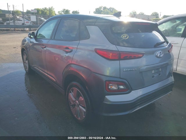 KM8K23AG8MU126844 Hyundai Kona Electric Sel