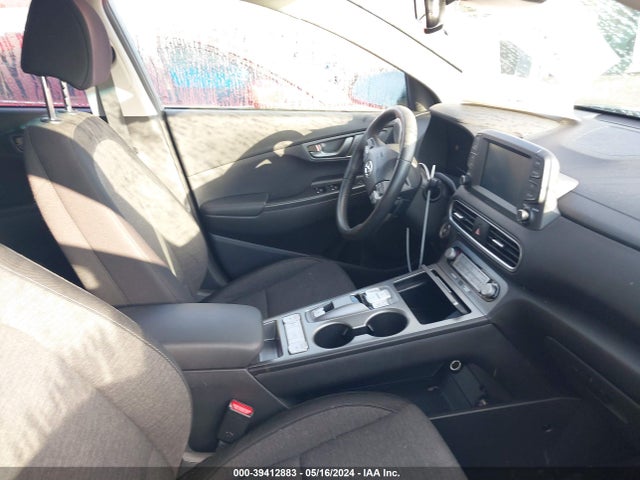 KM8K23AG8MU126844 Hyundai Kona Electric Sel