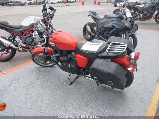 2013 TRIUMPH MOTORCYCLE BONNEVILLE SMT900K17DT559693 Photo 2