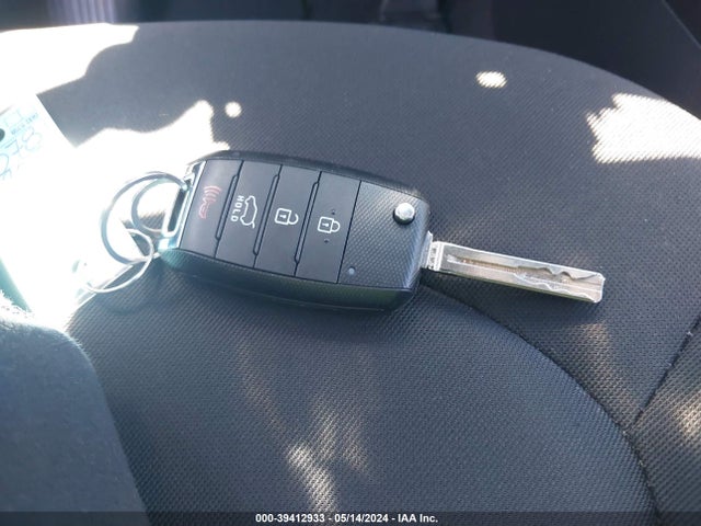 KIA Soul 2018 KNDJN2A26J7509875 Image 11