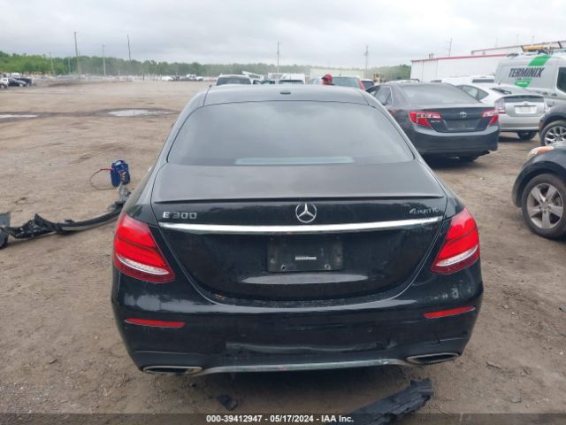 WDDZF4KB5JA324462 Mercedes-Benz E 300 4matic