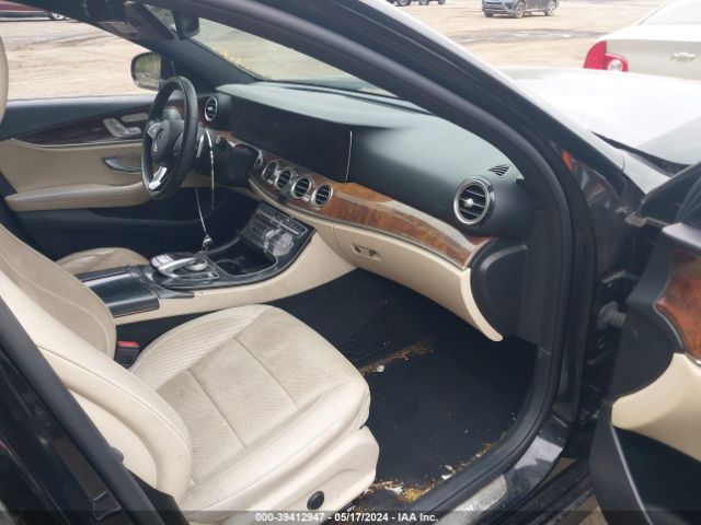 WDDZF4KB5JA324462 Mercedes-Benz E 300 4matic