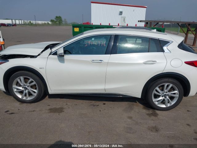 SJKCH5CP3JA054039 Infiniti Qx30 Luxury