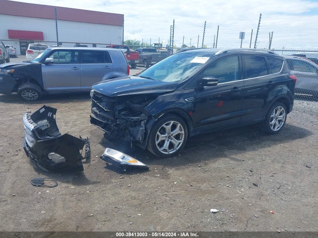 Ford Escape Titanium 2019 1FMCU0J92KUB51945 Image 2